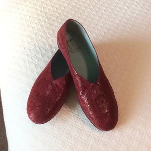 Thierry Rabotin flats, Red, size 40, size 10M US